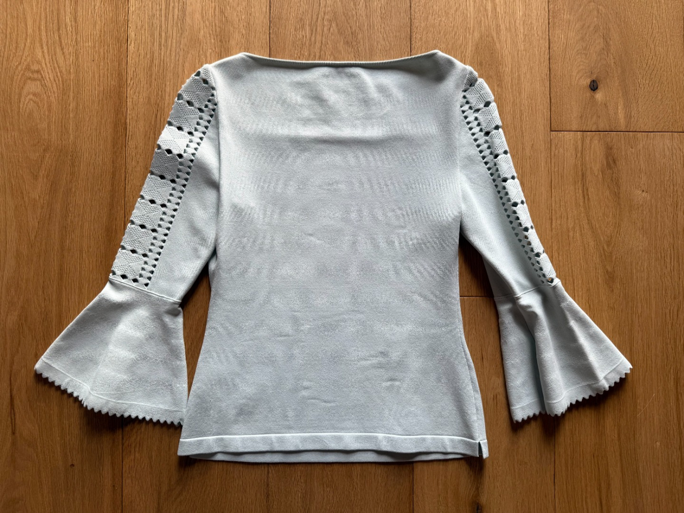 Fendi Stricktop mit Spitzeneffekt!