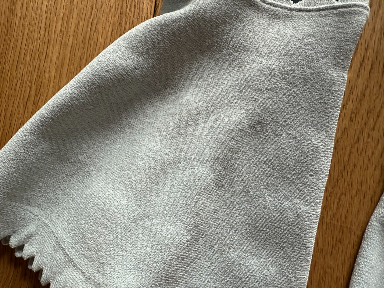 Fendi Stricktop mit Spitzeneffekt!