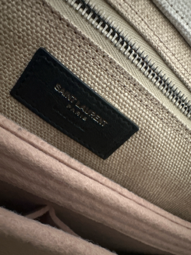 Yves Saint Laurent ligne Rive Gauche.