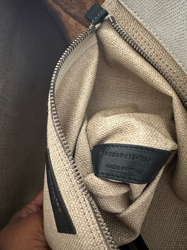 Yves Saint Laurent ligne Rive Gauche.