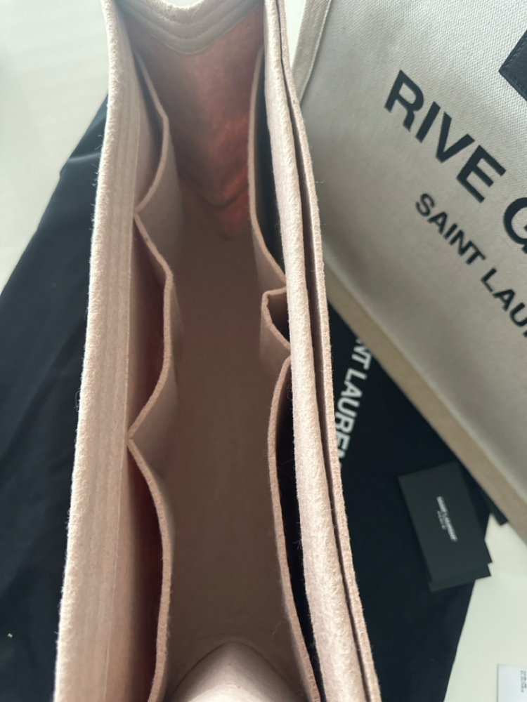 Yves Saint Laurent ligne Rive Gauche.