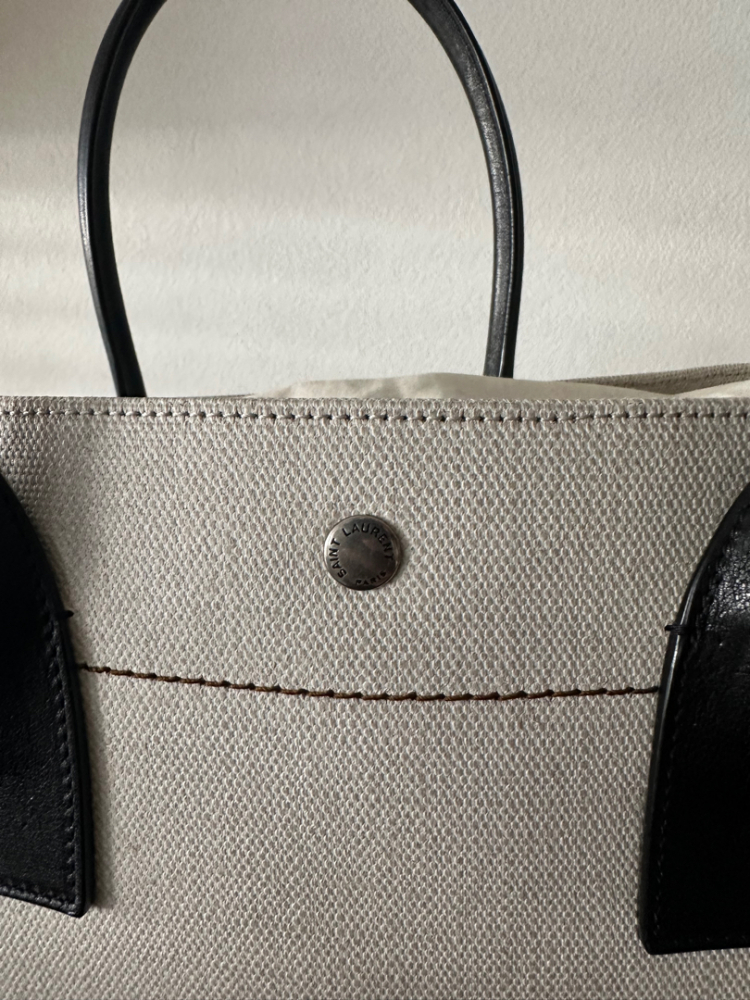 Yves Saint Laurent ligne Rive Gauche.