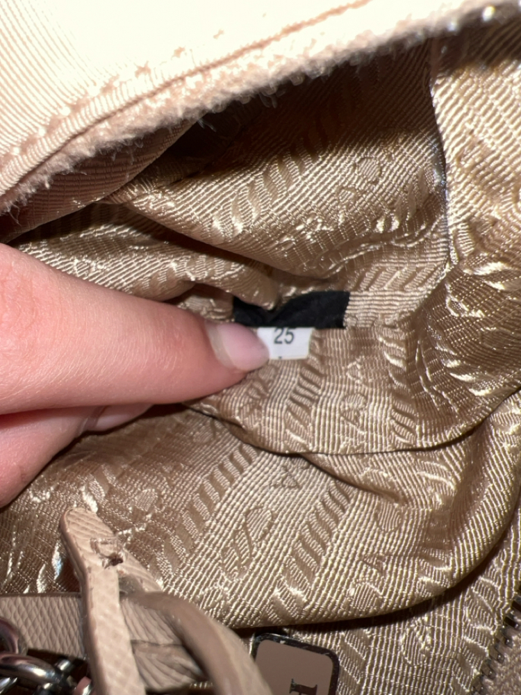 Prada Re-Edition 2005