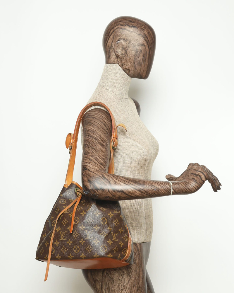 Louis Vuitton Monogram Petit Noé Bag