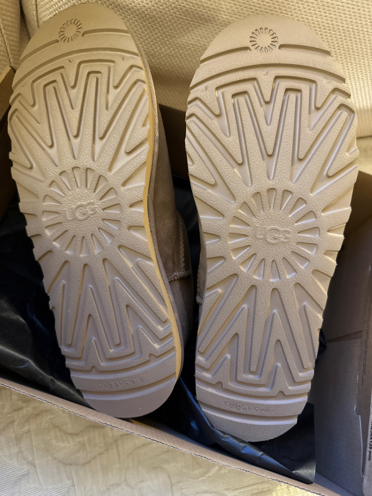 UGG Ultra-Mini-Zip-Stiefel