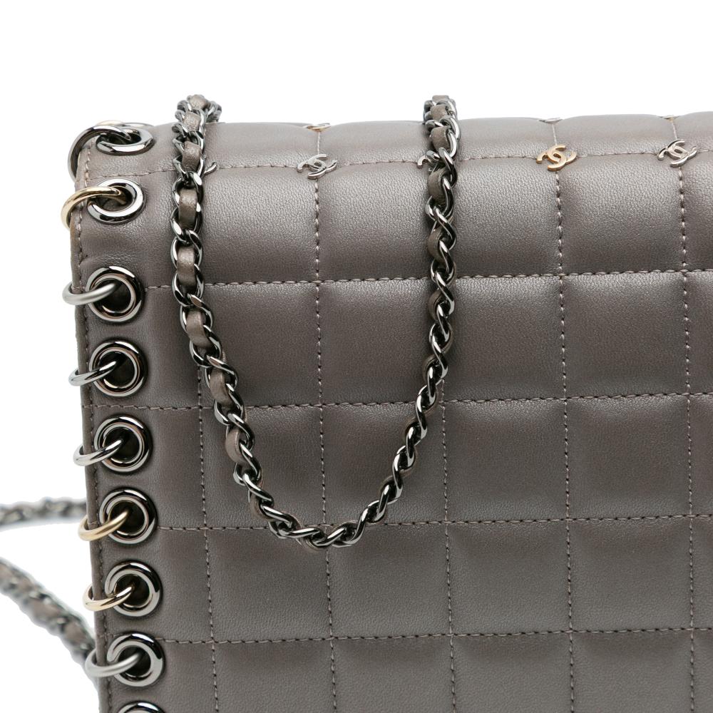 Chanel Gray Small Lambskin Chocolate Bar CC Piercing Studded Chain Flap Italy