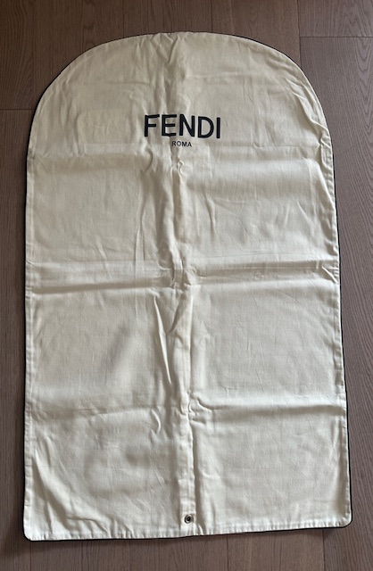 Fendi 2 Boxen plus Staubbeutel