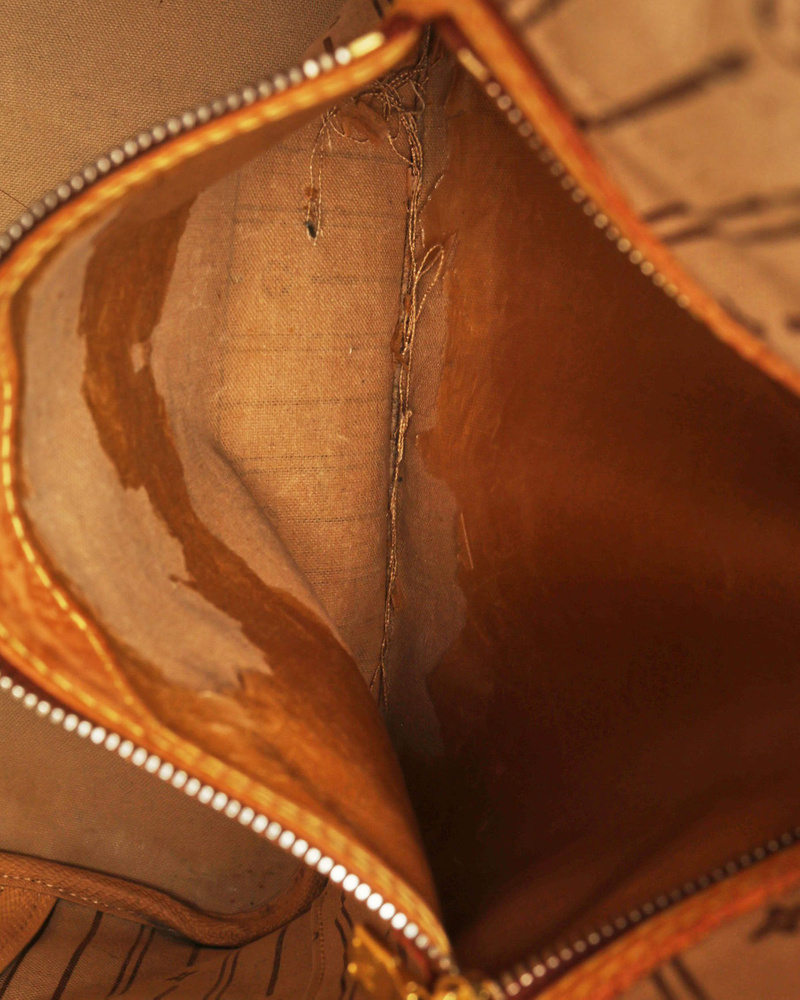 Louis Vuitton Monogram Neverfull MM Tote Bag