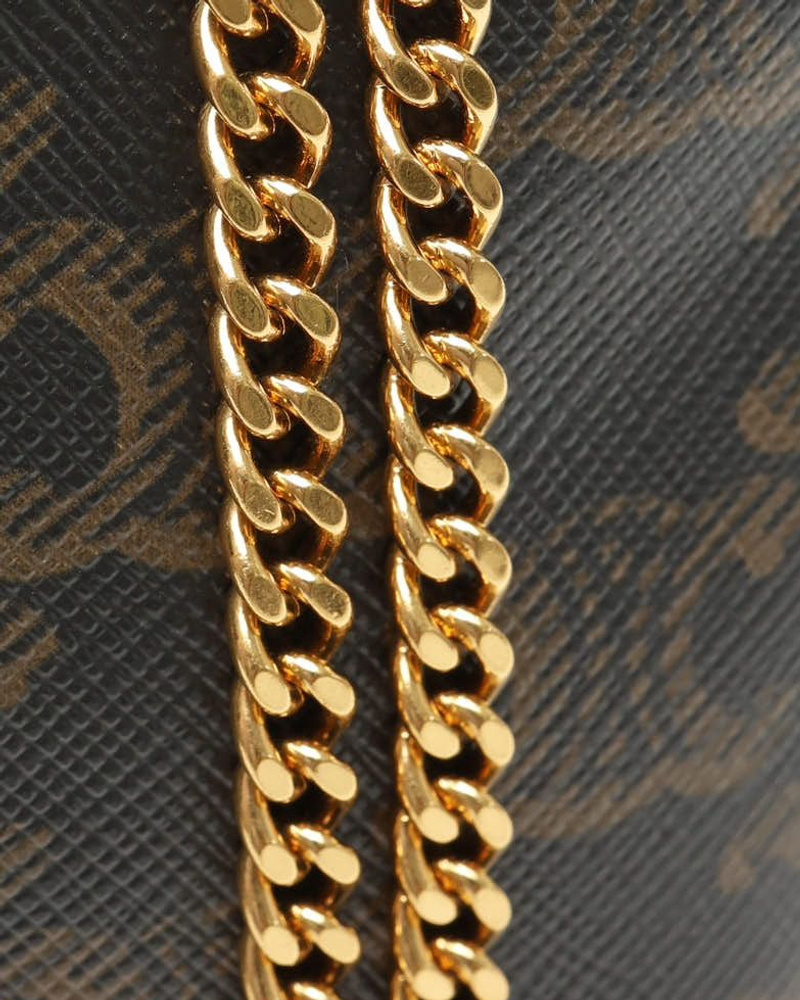 Celine Céline Triomphe Chain Bag