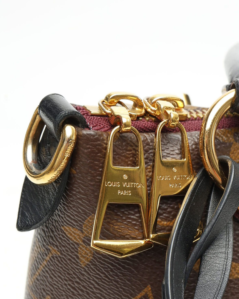 Louis Vuitton Monogram V Tote Bag