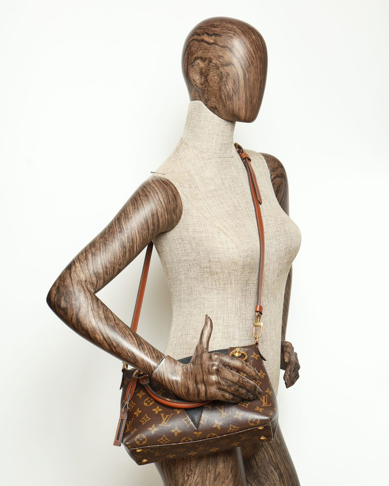 Louis Vuitton Monogram V Tote Bag