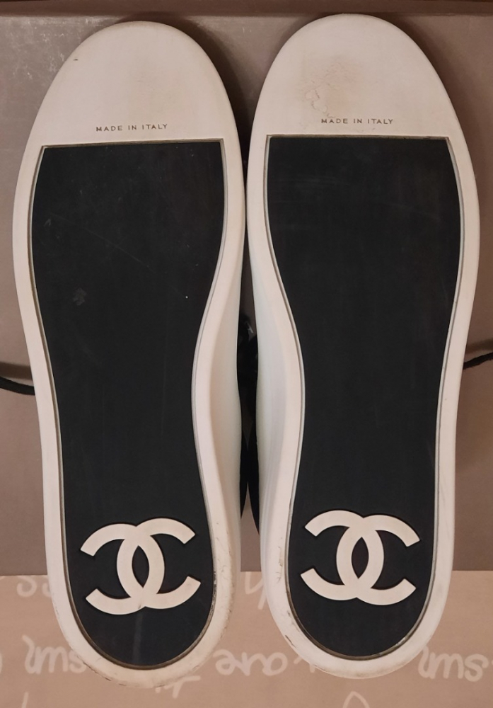 Chanel Snekers