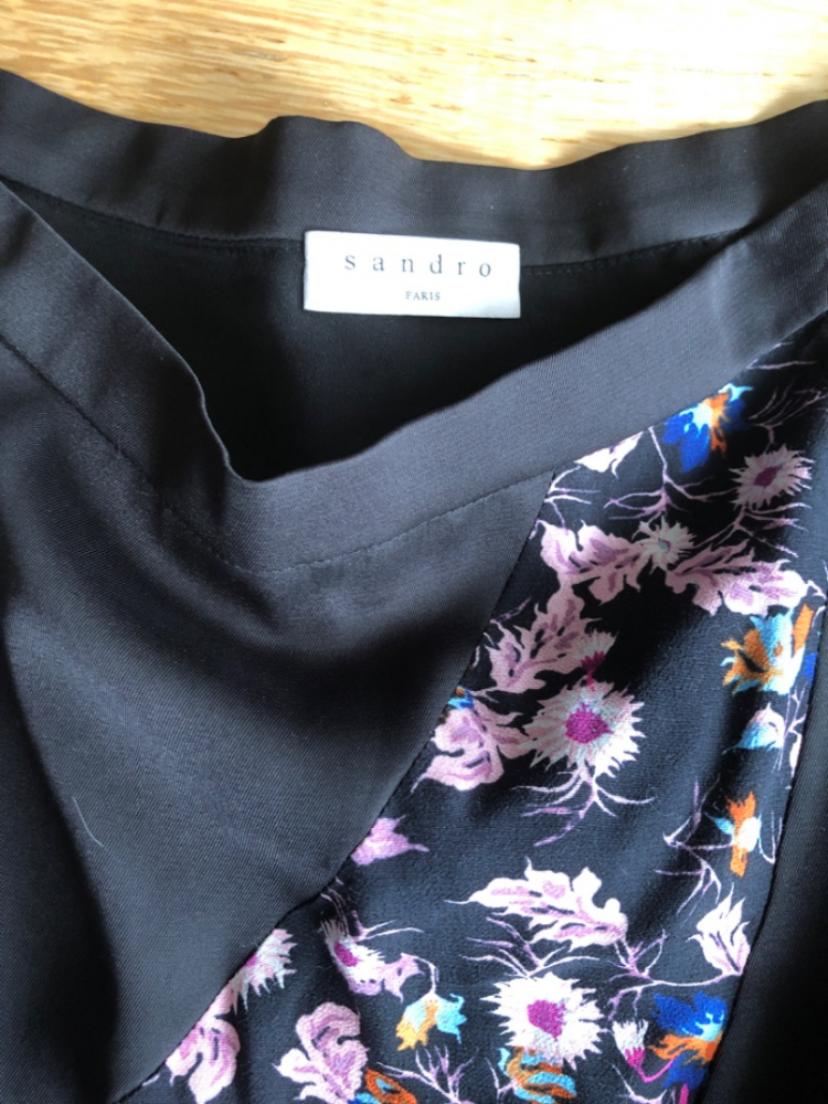 Sandro Langer ausgestellter Rock