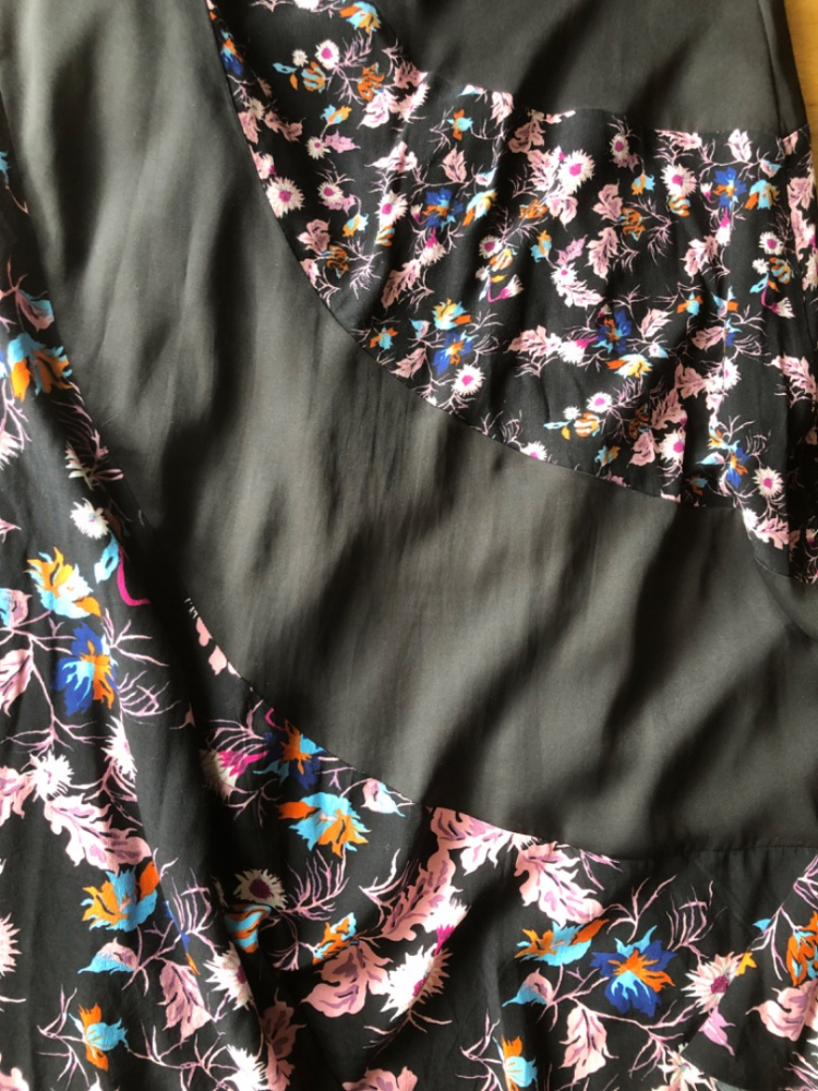 Sandro Langer ausgestellter Rock