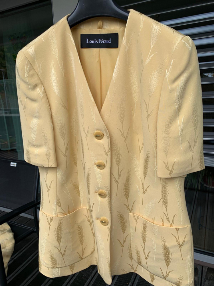 Louis Feraud Costume