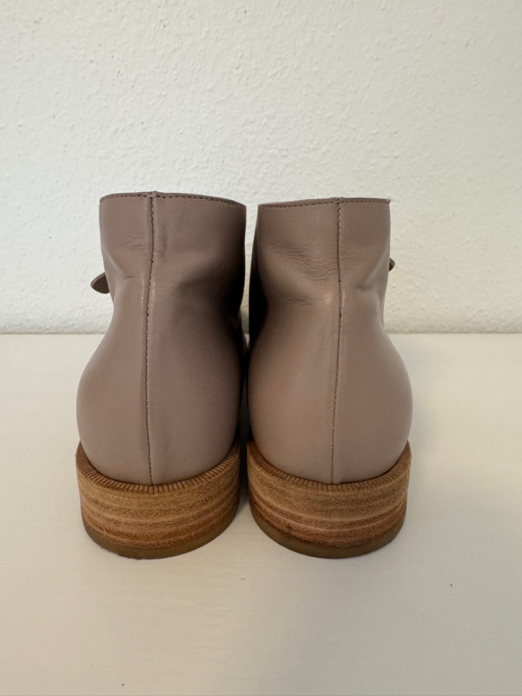 Balenciaga Leather ankle boots