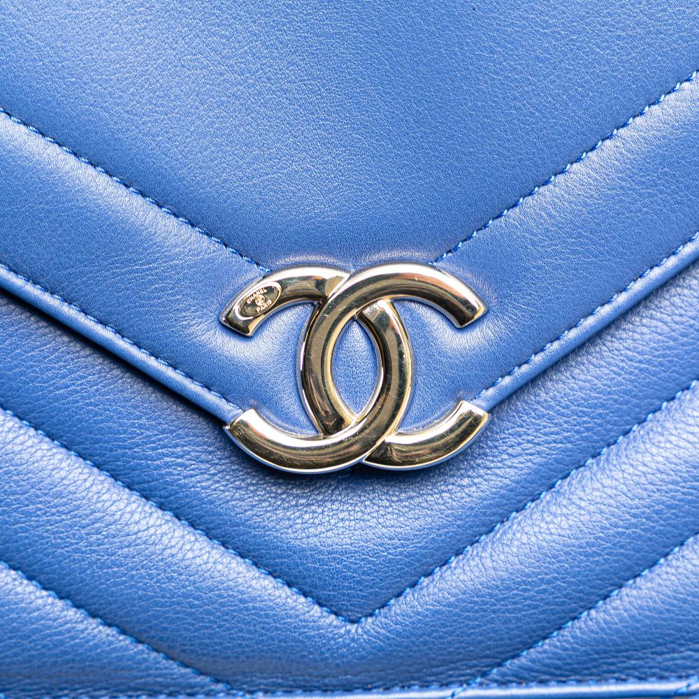 Chanel B Chanel Blue Calf Leather Chevron skin Coco Envelope Shoulder Bag France