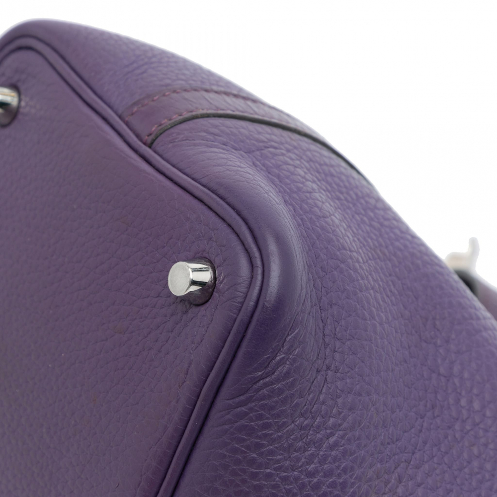 Hermès Picotin 18 Taurillon Clemence Leather Lock Bucket Handbag Cassis