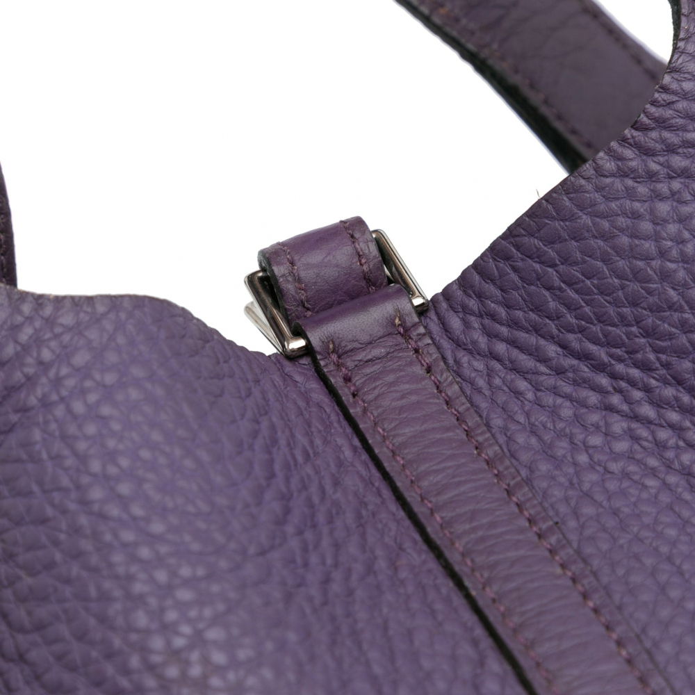 Hermès Picotin 18 Taurillon Clemence Leather Lock Bucket Handbag Cassis