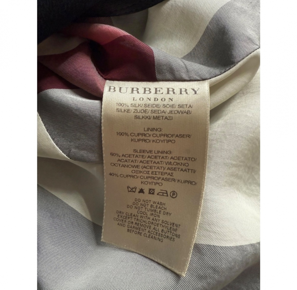 Burberry Trenchcoat