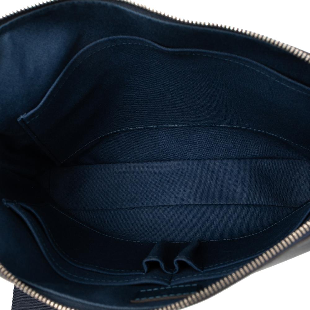 Louis Vuitton B Louis Vuitton Blue Navy Taiga Leather Leather Taiga Grigori PM France