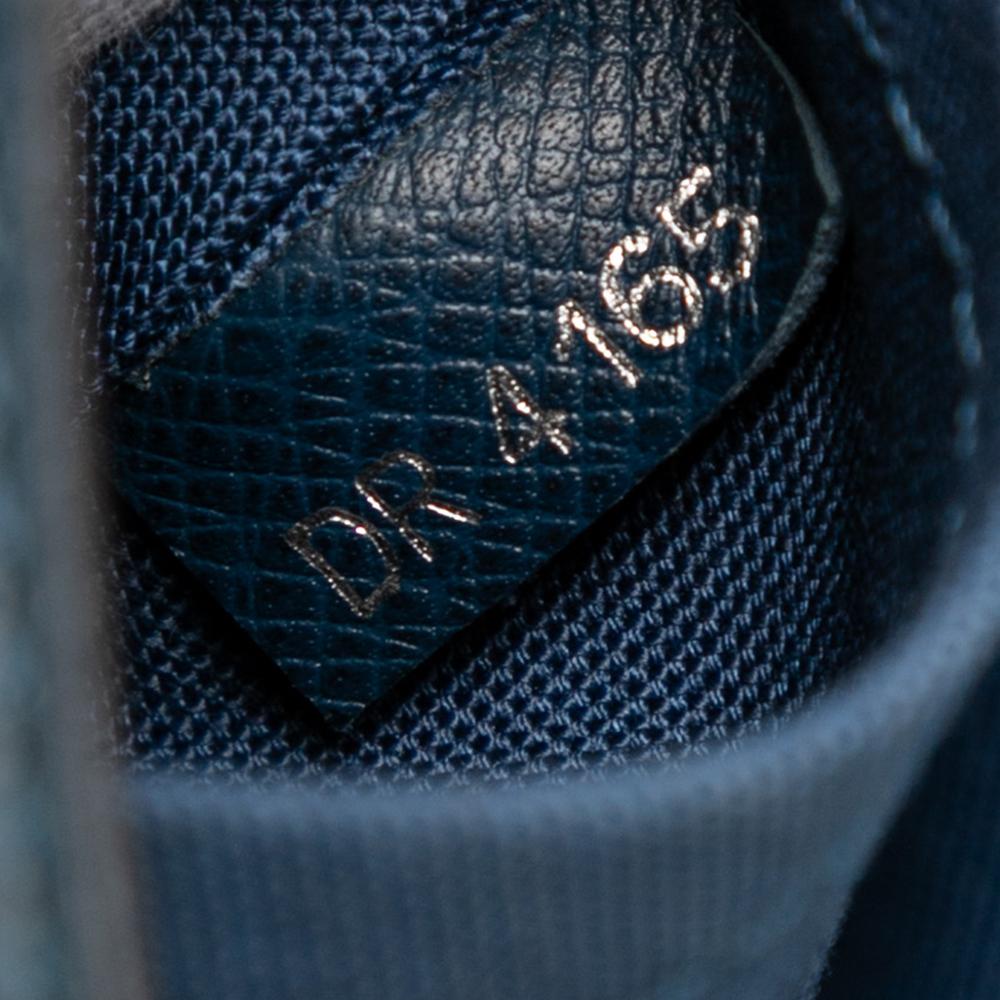 Louis Vuitton B Louis Vuitton Blue Navy Taiga Leather Leather Taiga Grigori PM France