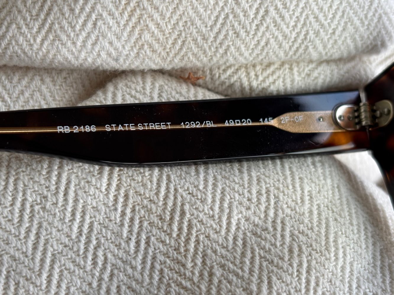 Ray-Ban RB2186 Staatsstraße