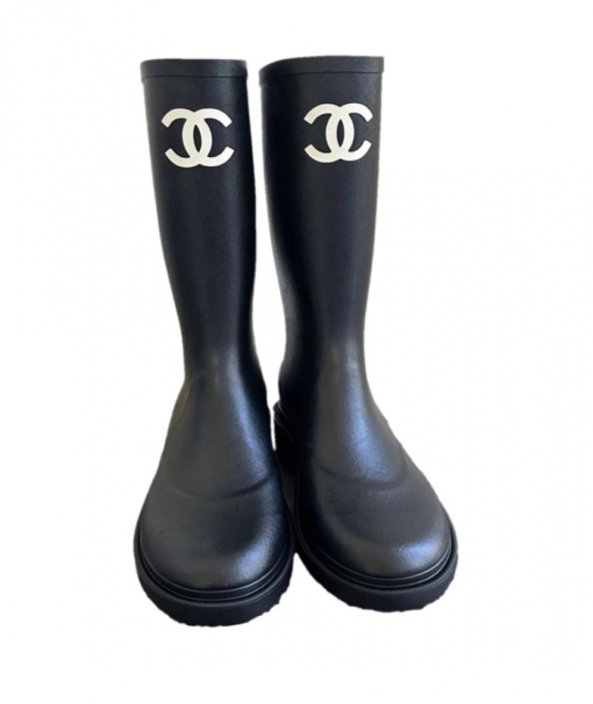 Chanel Black Caoutchouc CC Logo Rubber RainBoots 37