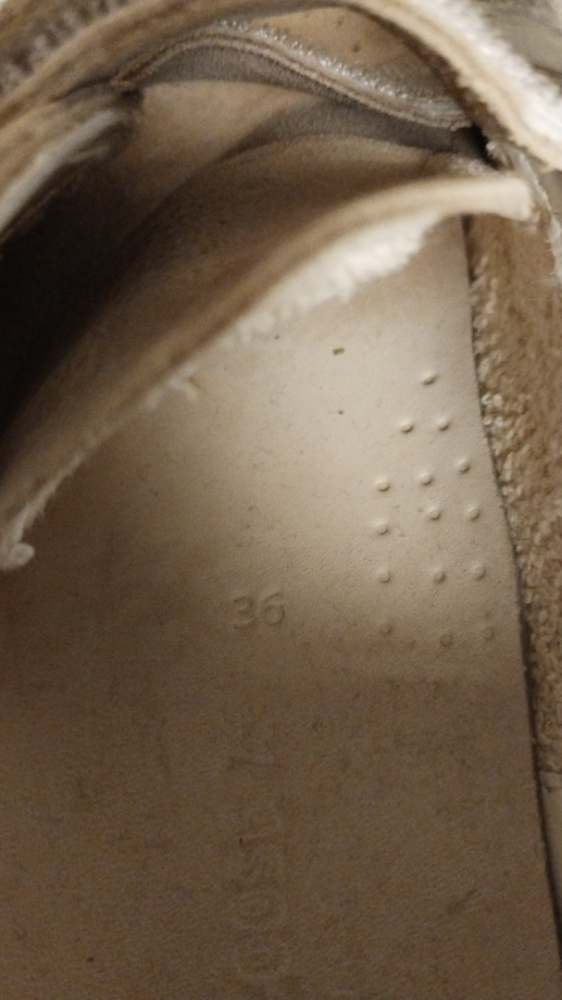 Golden Goose Deluxe Brand 