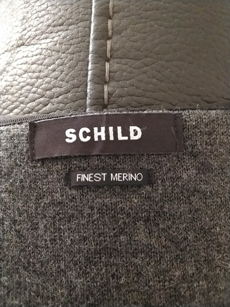 Swiss Young Fashion Designer Jacke