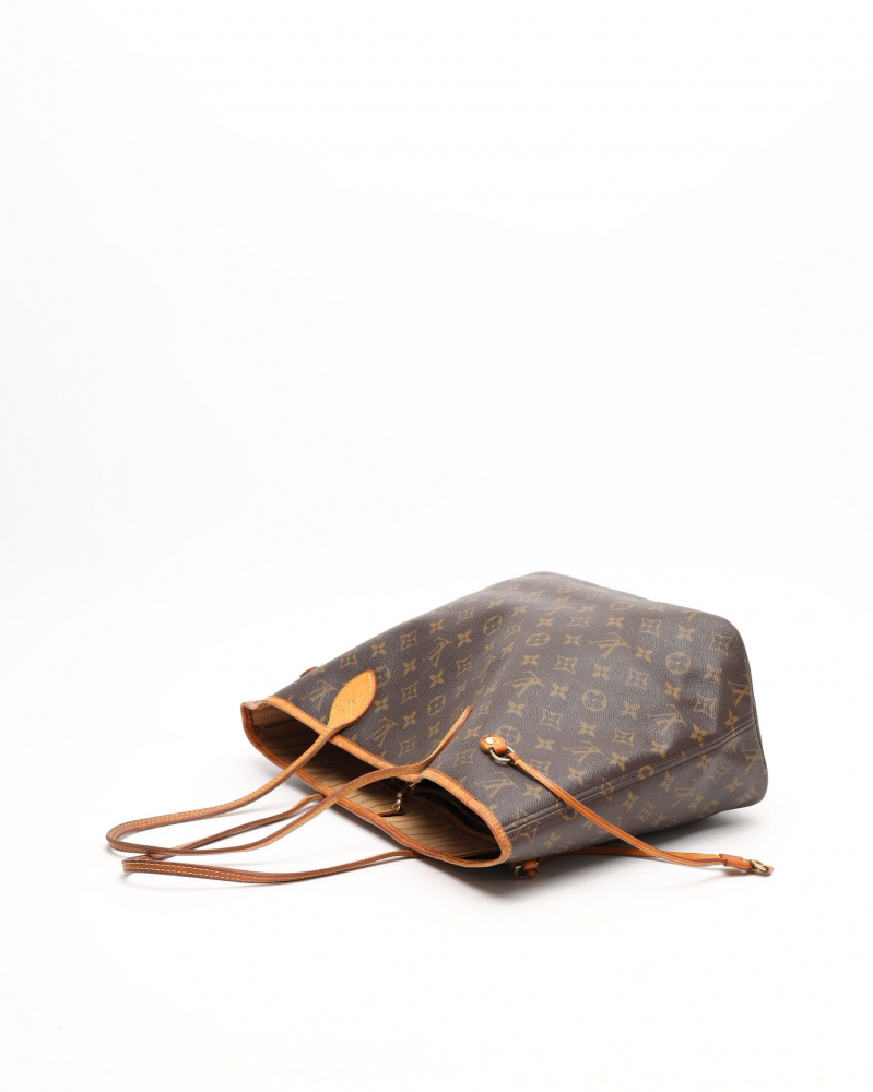 Louis Vuitton Monogram Neverfull MM Tote Bag