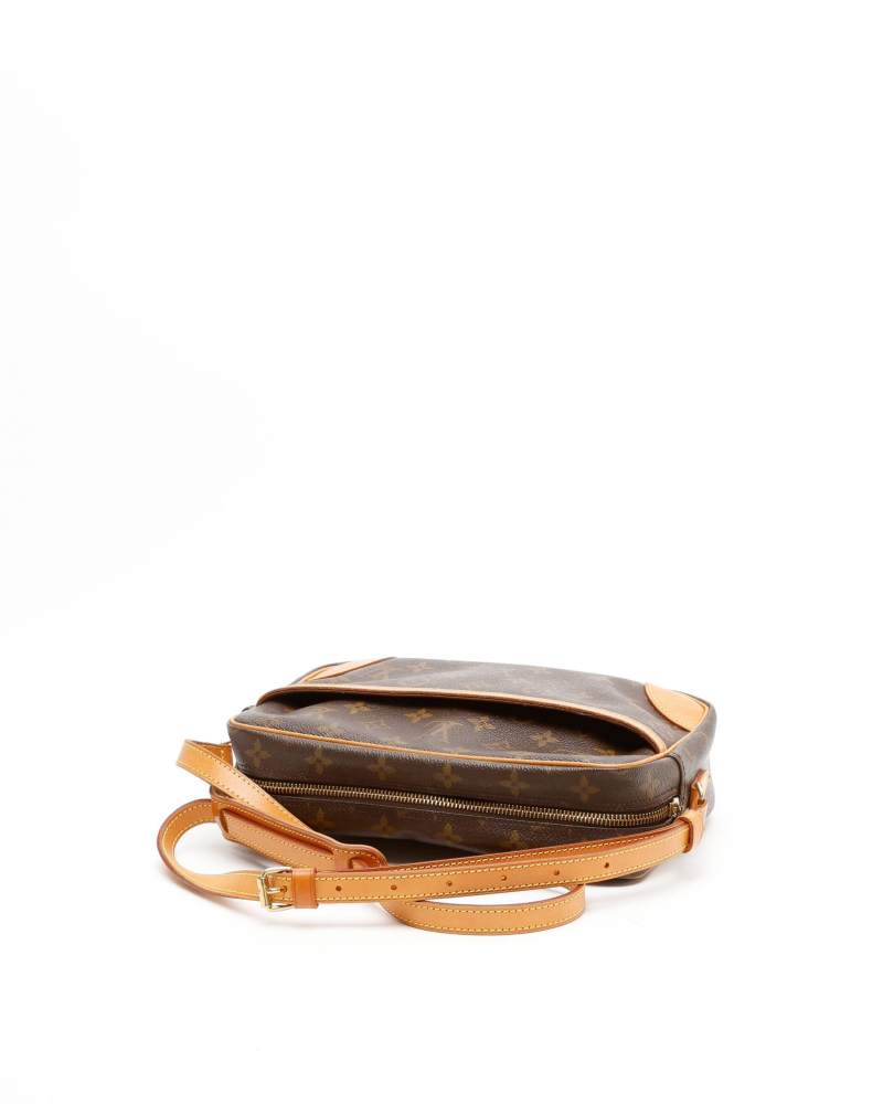 Louis Vuitton Monogram Trocadero 27 Bag