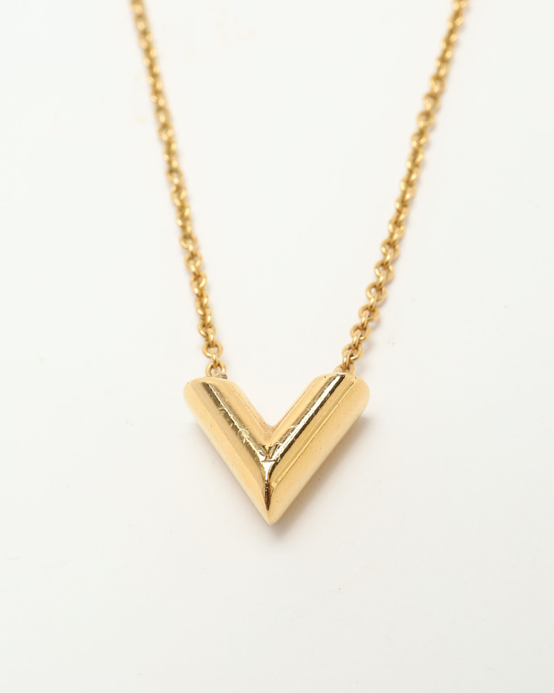 Louis Vuitton Essential V Necklace