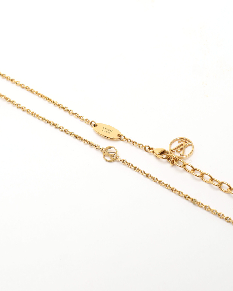 Louis Vuitton Essential V Necklace