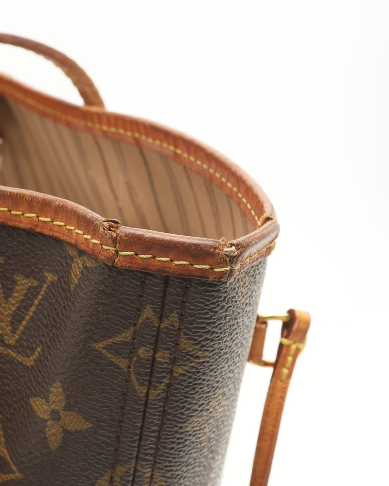 Louis Vuitton Monogram Neverfull MM Tote Bag