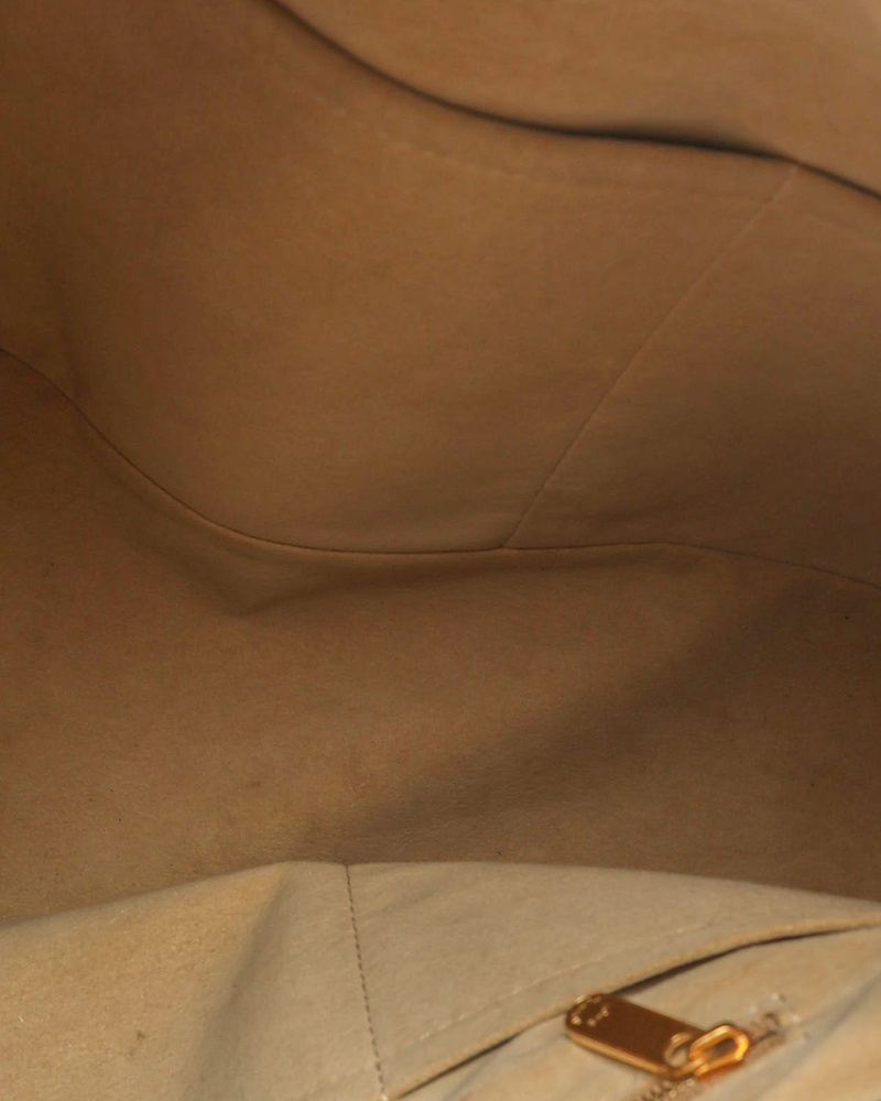 Louis Vuitton Monogram Artsy MM Bag