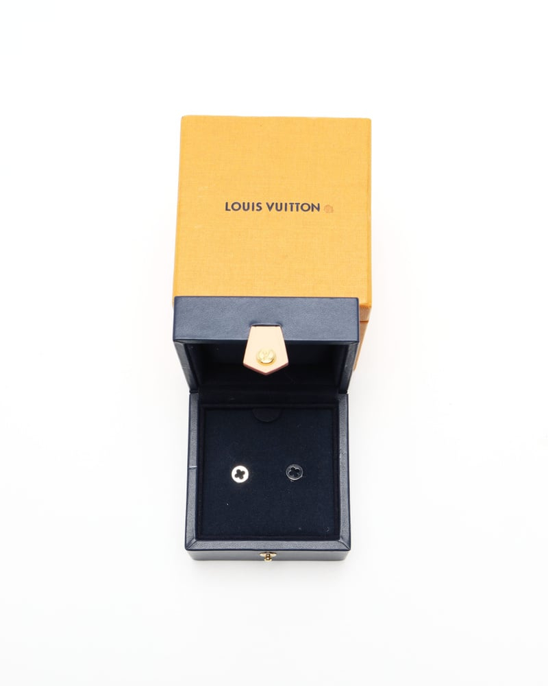 Louis Vuitton Empreinte Ear Studs, 18kt White Gold