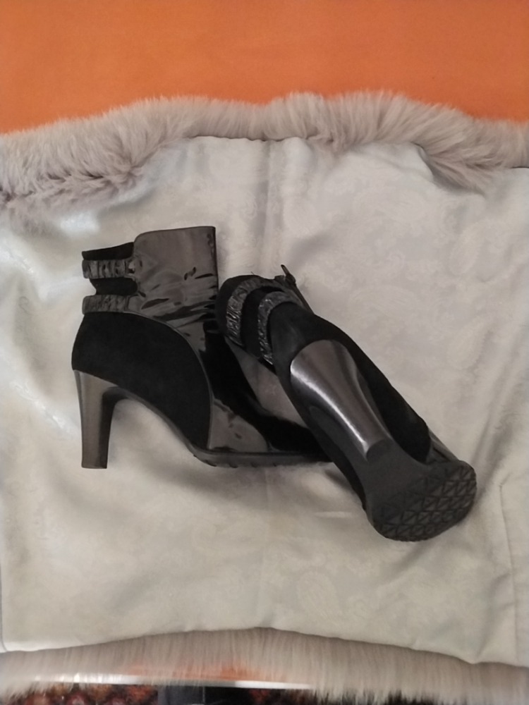 Sacha London BOTTINES en cuir verni