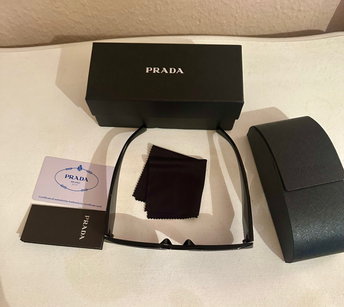 Prada Neuves Prada Lunettes de soleil