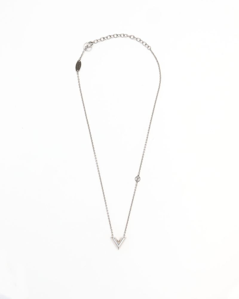 Louis Vuitton Essential V Necklace