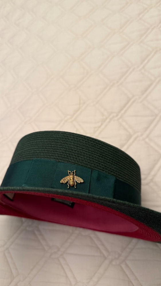 Gucci NEW Straw Hat 57 – Signature Web Band & Bee Detail