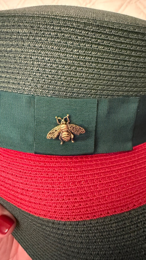 Gucci NEW Straw Hat 57 – Signature Web Band & Bee Detail