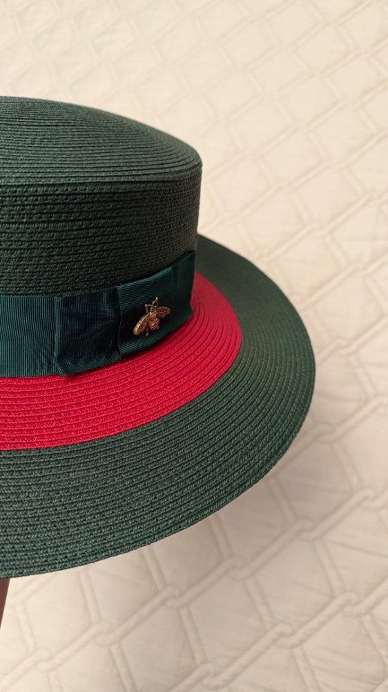 Gucci NEW Straw Hat 57 – Signature Web Band & Bee Detail