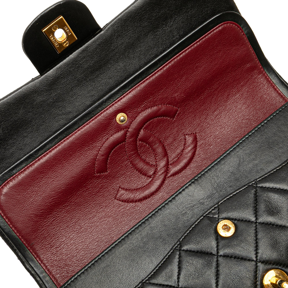 Chanel Vintage Classic Double Flap Medium Lambskin Leather Matelassè Shoulder Bag Black