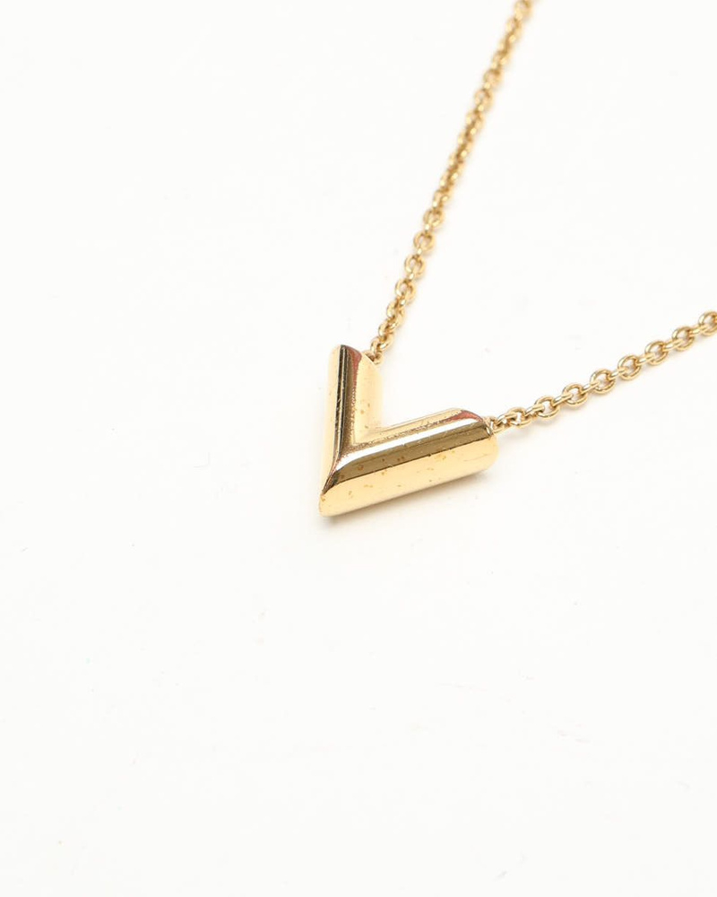 Louis Vuitton Essential V Necklace