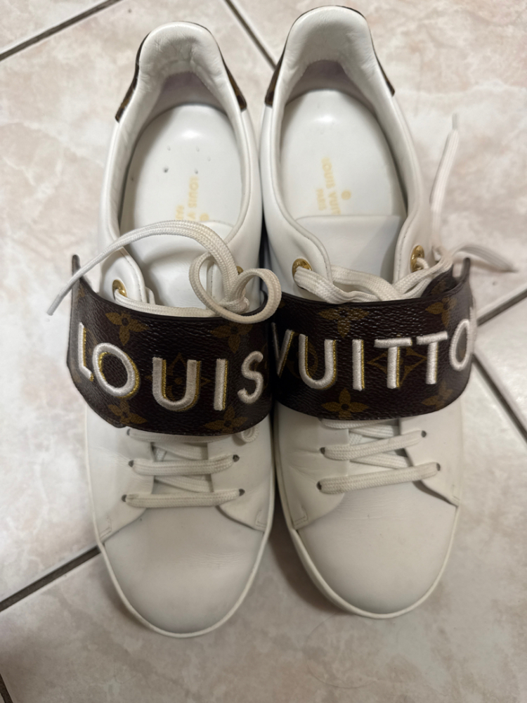 Louis Vuitton Basquets en cuir FrontRow