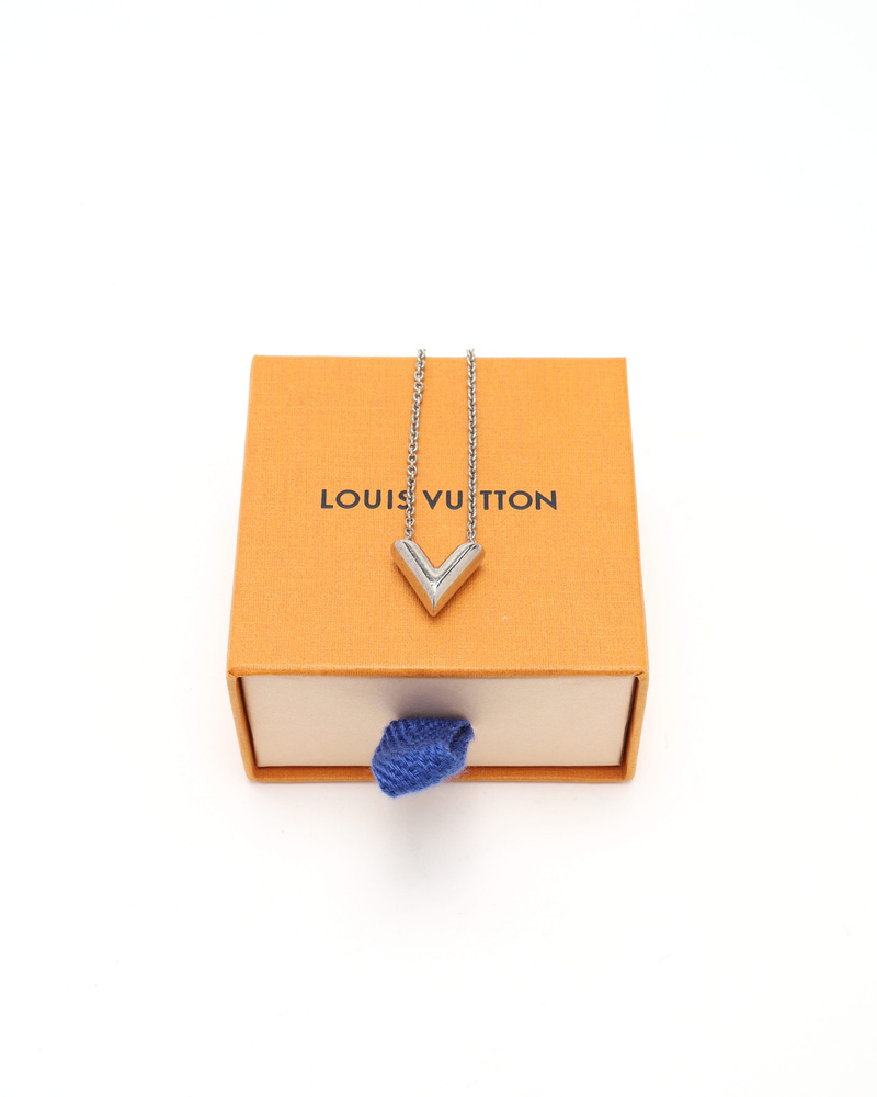 Louis Vuitton Essential V Necklace