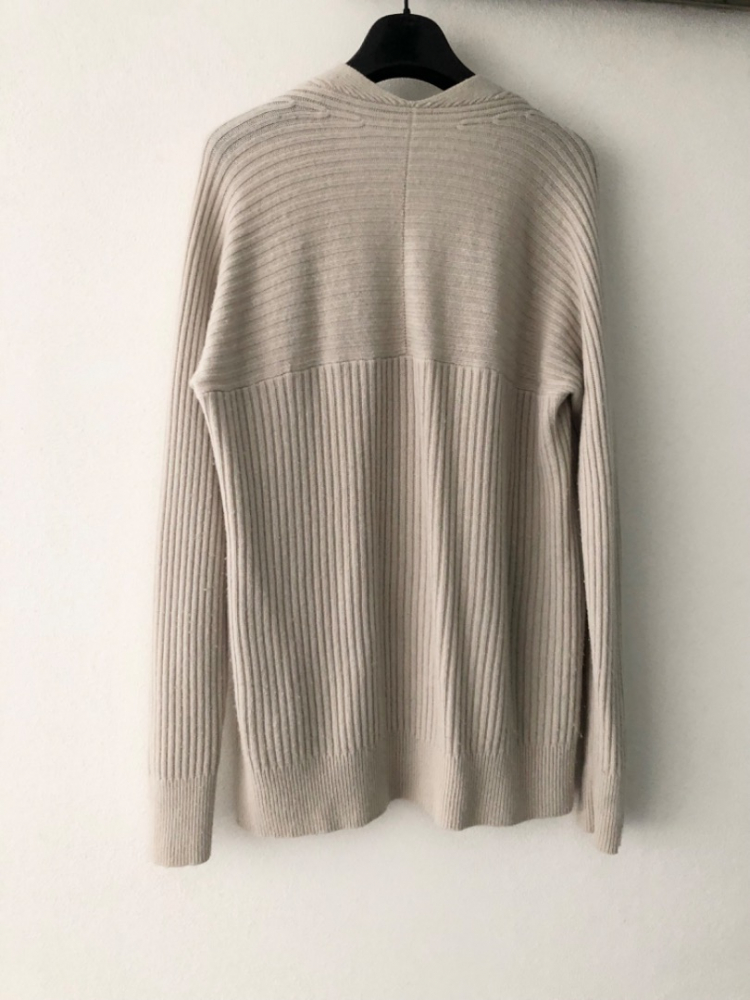 Vince V sweater