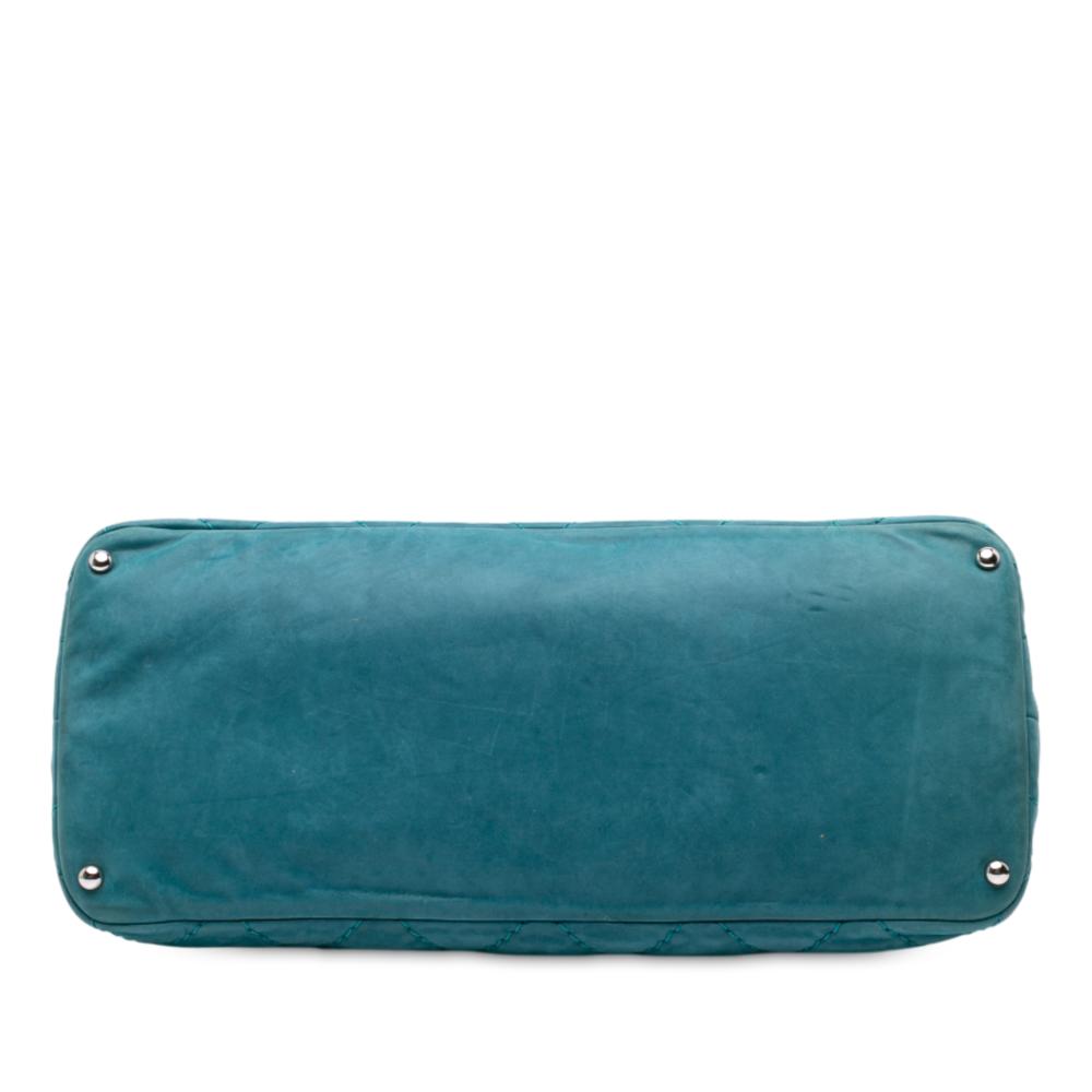 Chanel B Chanel Blue Turquoise Calf Leather Small Iridescent skin Sea Hit Tote Italy