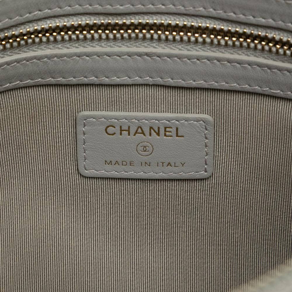 Chanel B Chanel Gray Caviar Leather Leather Medium Quilted Caviar Boy O Case Clutch Italy